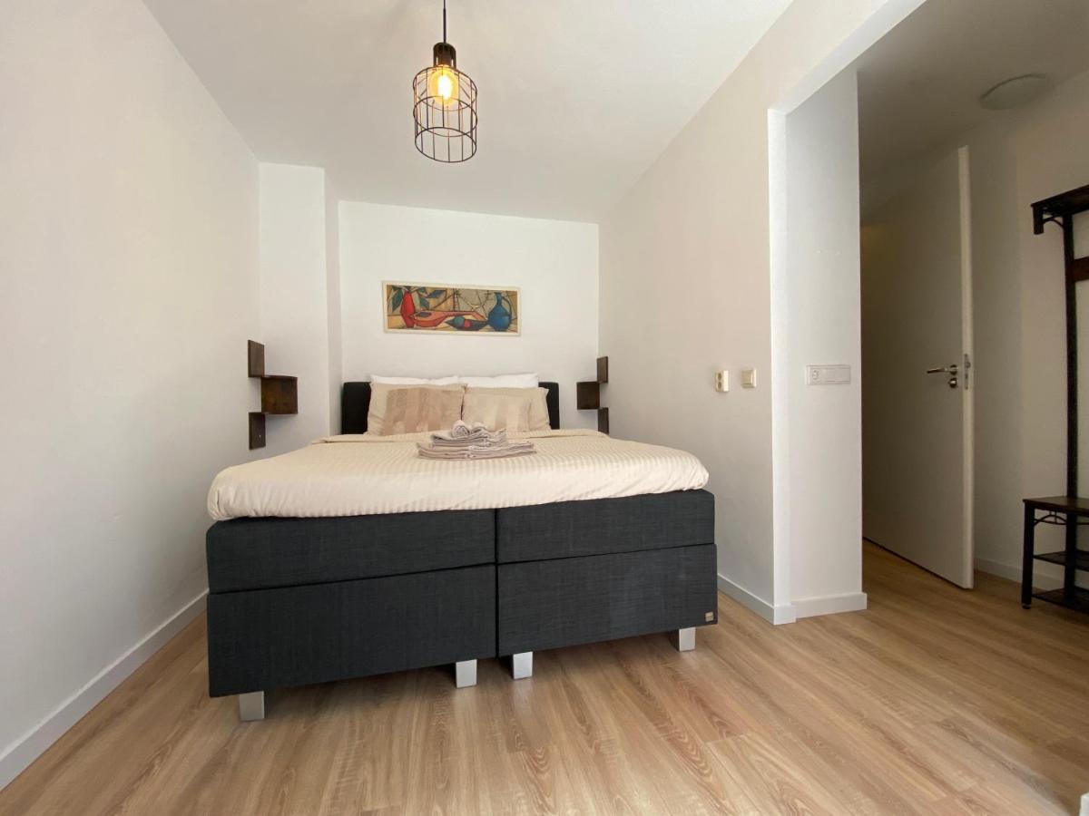 Hotelkamer Prinsenstraat With Free Parking โกรนิงเงน ภายนอก รูปภาพ